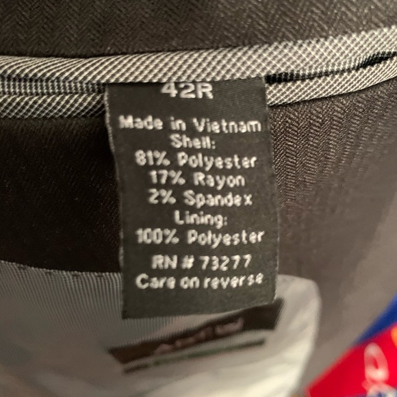 Apt. 9 Extra Slim Fit Suit 42R Never Worn Black - Picture 2 of 3